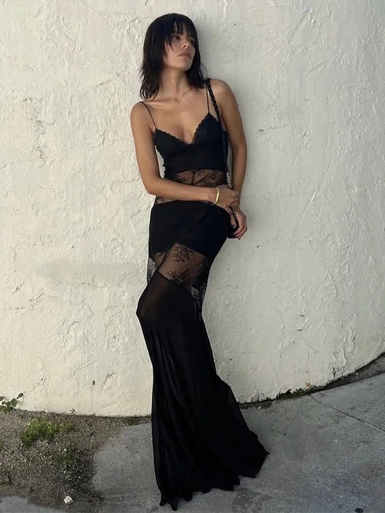 Vestido comprido Ravenna de renda transparente com alças