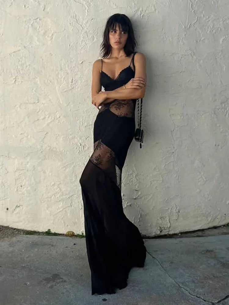 Vestido comprido Ravenna de renda transparente com alças
