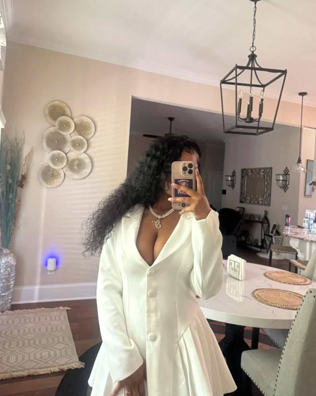 Vestido mini Rebecca estilo blazer com botões