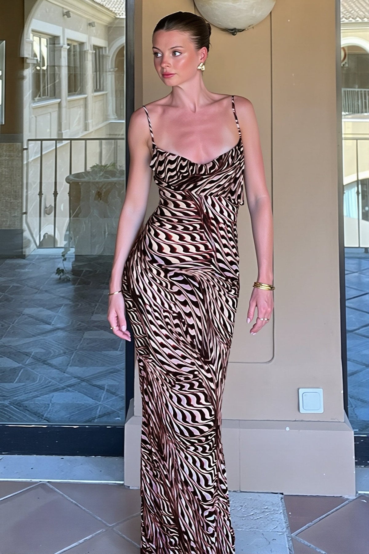 Vestido maxi Reina de alças com decote drapeado