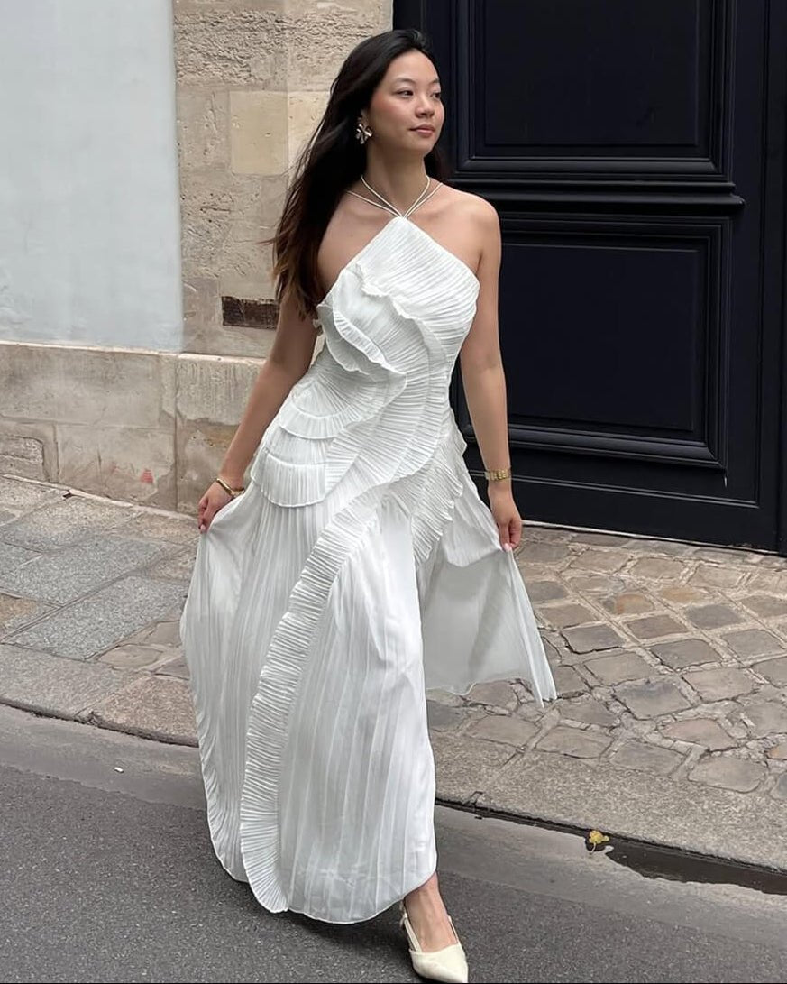 Vestido de cerimónia em linha A com decote halter Renata
