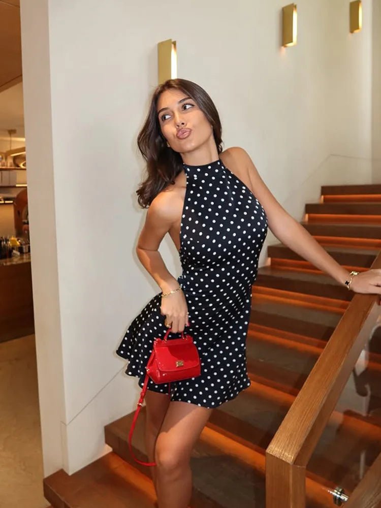 Vestido mini às bolinhas com decote halter Renee