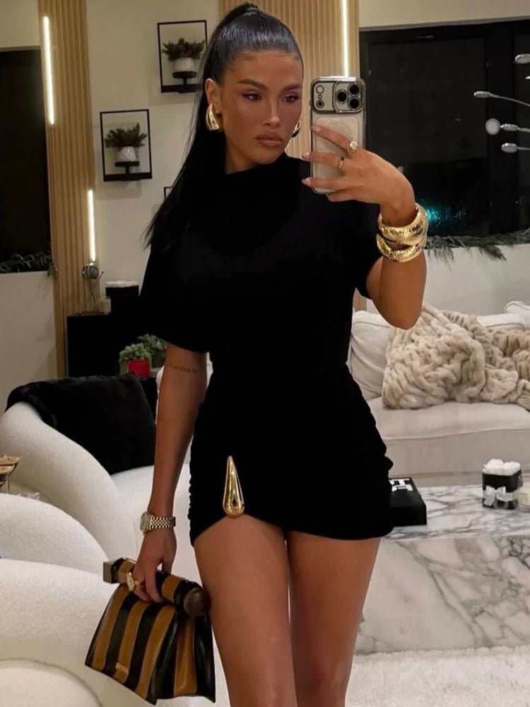 Vestido mini drapeado Rochelle com fivela metálica