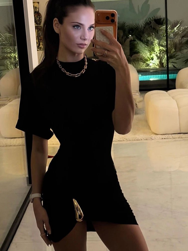 Vestido mini drapeado Rochelle com fivela metálica