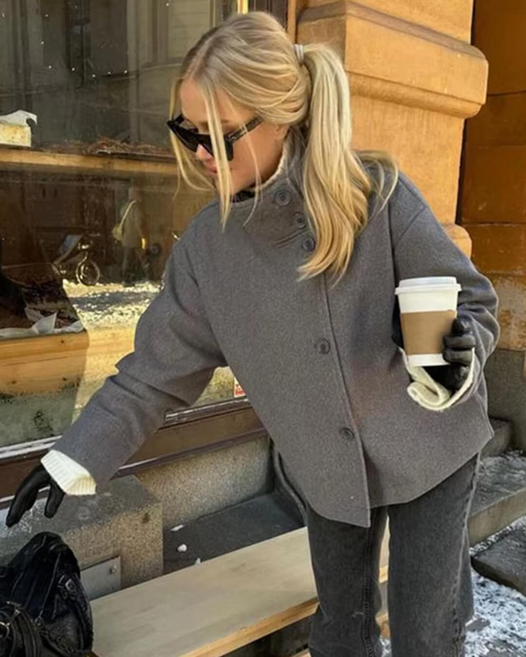Casaco elegante Rosalia com gola subida