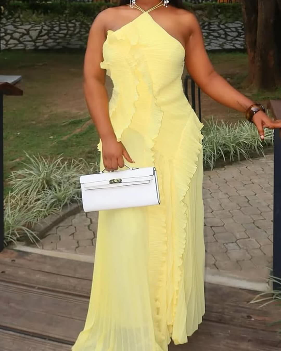 Vestido de tule com folhos Ruffa
