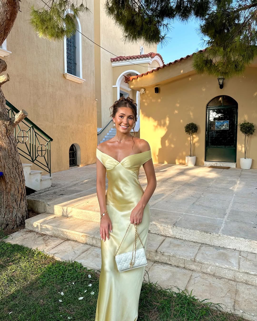 Vestido comprido Serene de cetim com costas descobertas