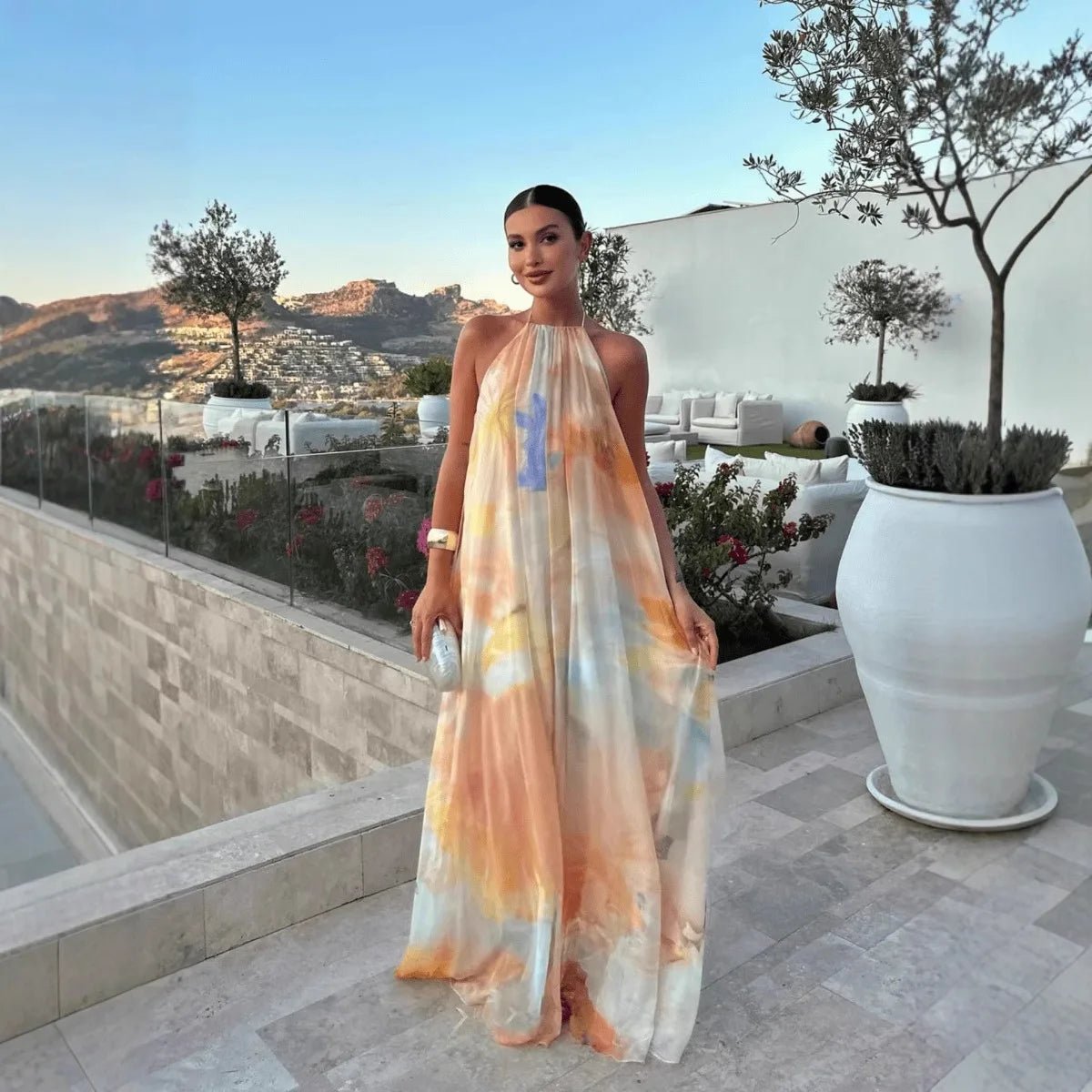 Vestido comprido Sophia com decote halter e atilhos