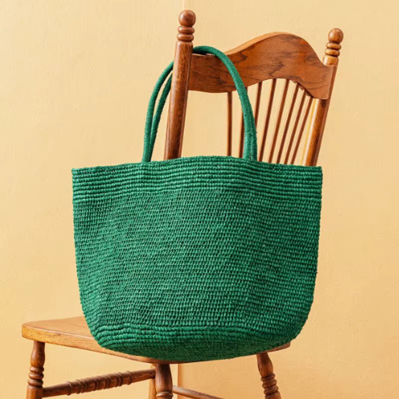 Tote de ráfia entrançada à mão Sophia