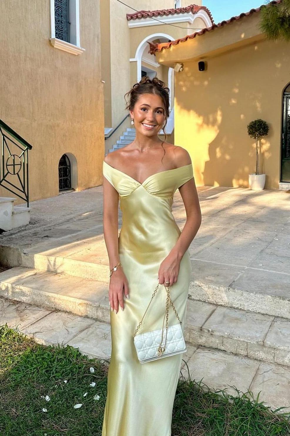 Maxivestido Sophia em cetim, sem ombros