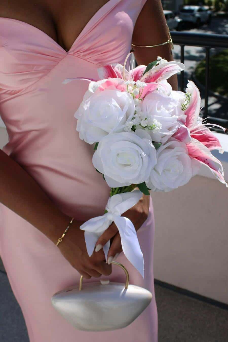 Maxivestido Sophia em cetim, sem ombros