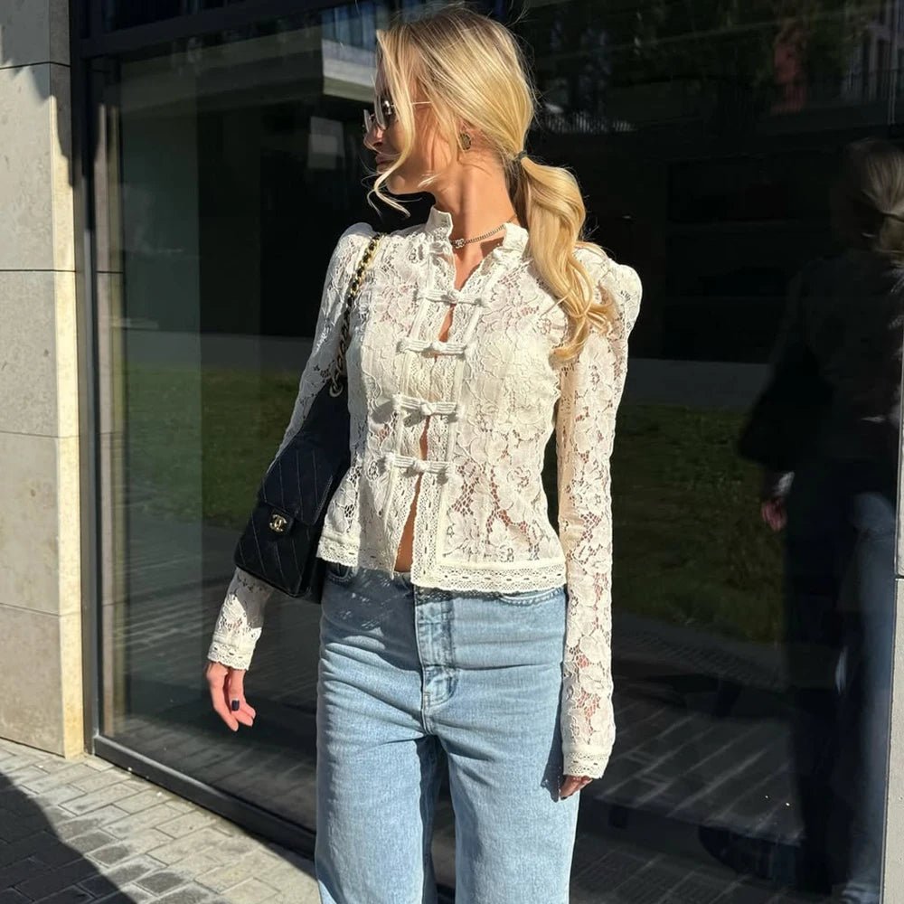 Blusa de renda de manga comprida Suzan