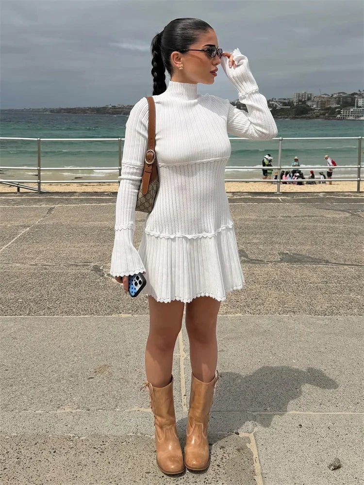 Vestido mini de malha com folhos Thelma