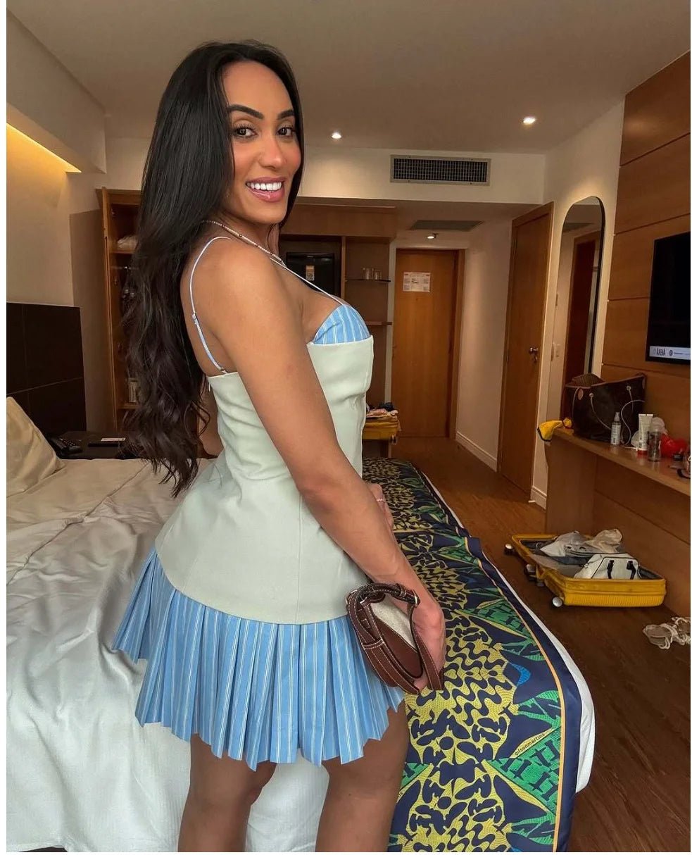 Vestido mini Trina tipo espartilho, plissado e às riscas
