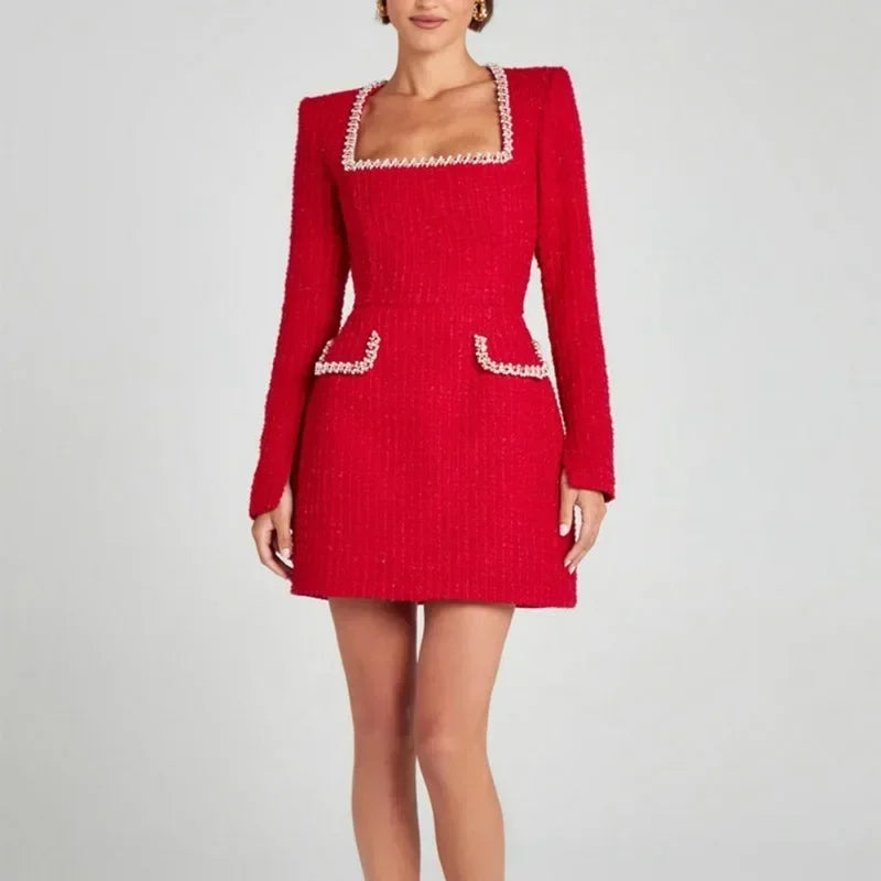 Vestido de tweed com decote quadrado e mangas compridas