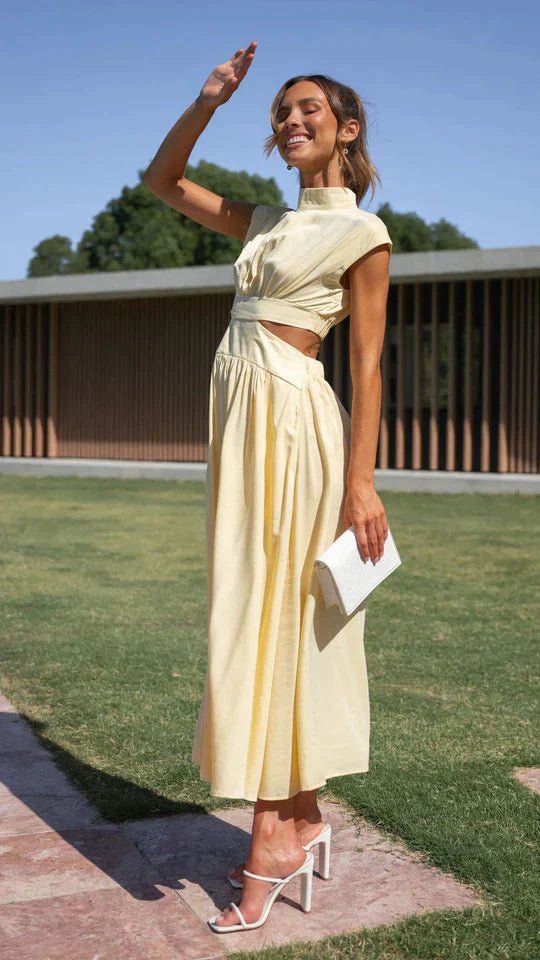 Vestido midi Valentina de gola subida com recortes na cintura