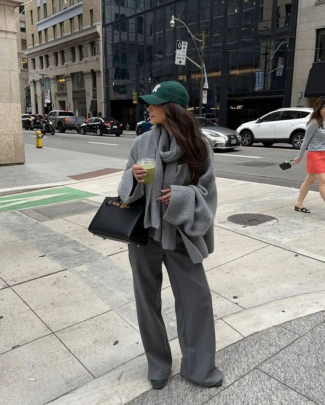 Camisola de malha larga Xia com cachecol