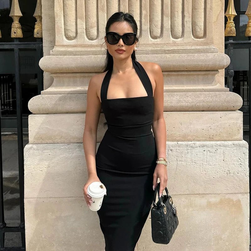Vestido maxi Yasmin justo ao corpo com decote halter
