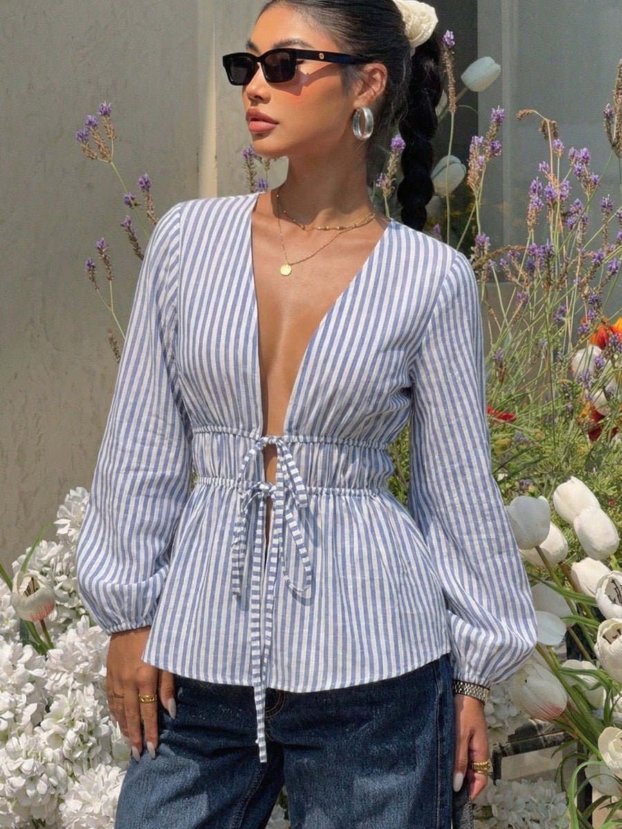 Blusa às riscas com laço à frente Yelena