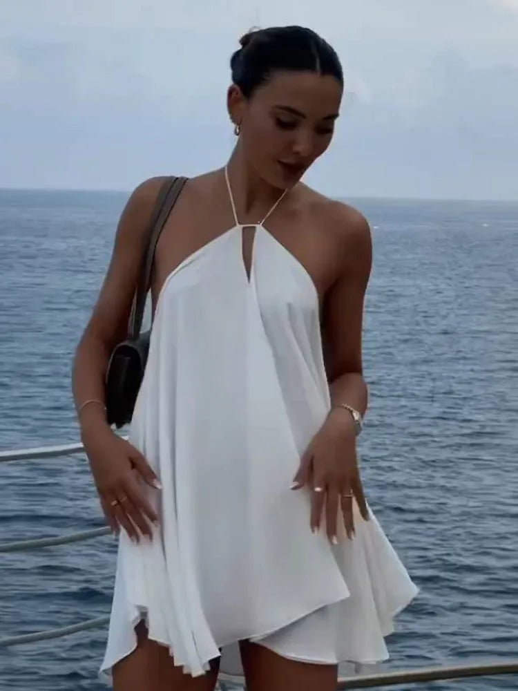 Vestido de verão Zinnia com ombros descobertos e recortes