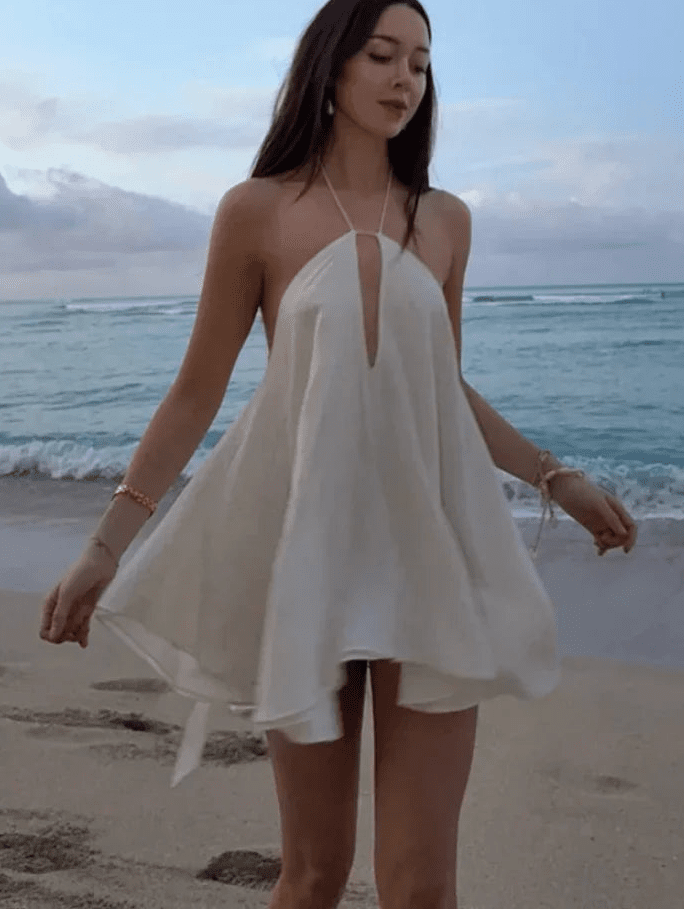 Vestido de verão Zinnia com ombros descobertos e recortes