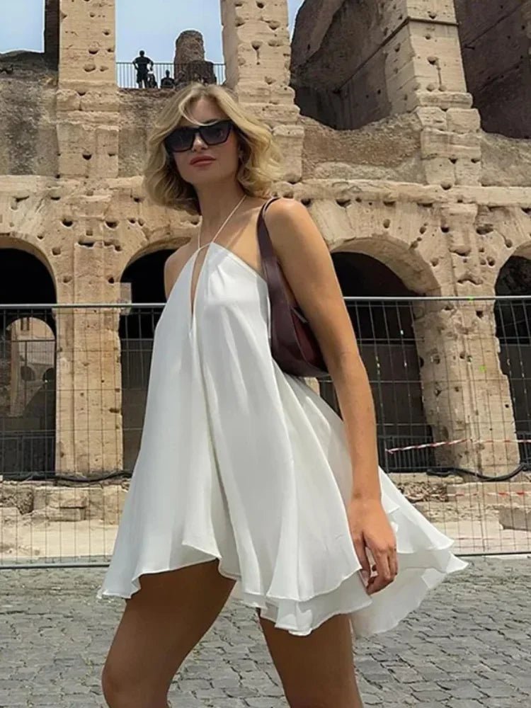 Vestido de verão Zinnia com ombros descobertos e recortes